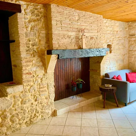 Beausejour Apartment *